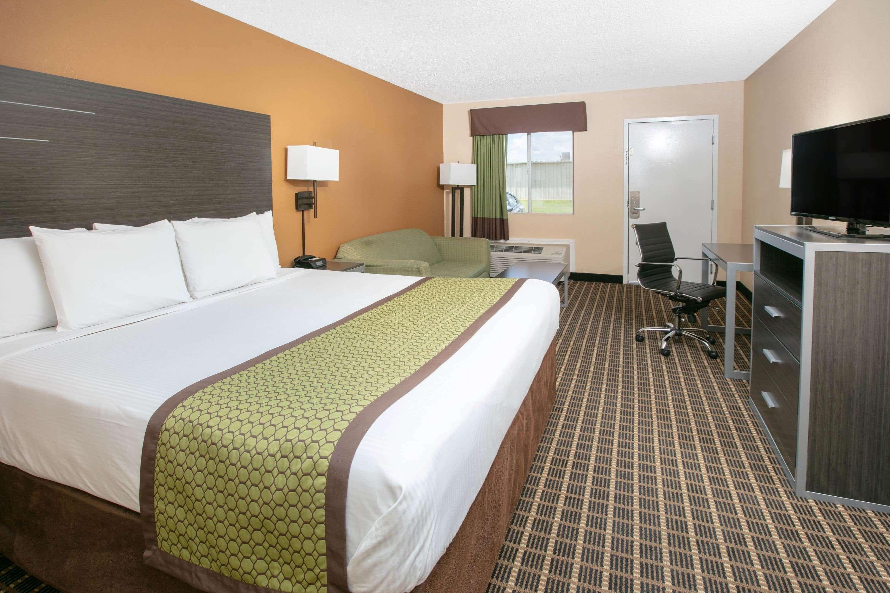 Days Inn By Wyndham Hamilton Exterior photo